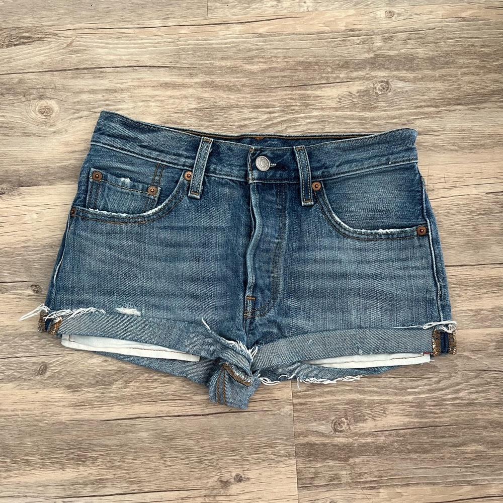 Vintage Levi 501 Shorts Size 24